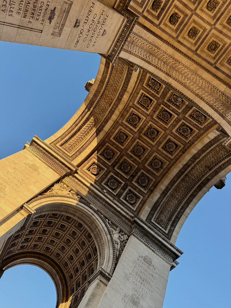 ARC DE TRIOMPHE (©ByClaudiaAlbarran) ARC DE TRIOMPHE (©ByClaudiaAlbarran)