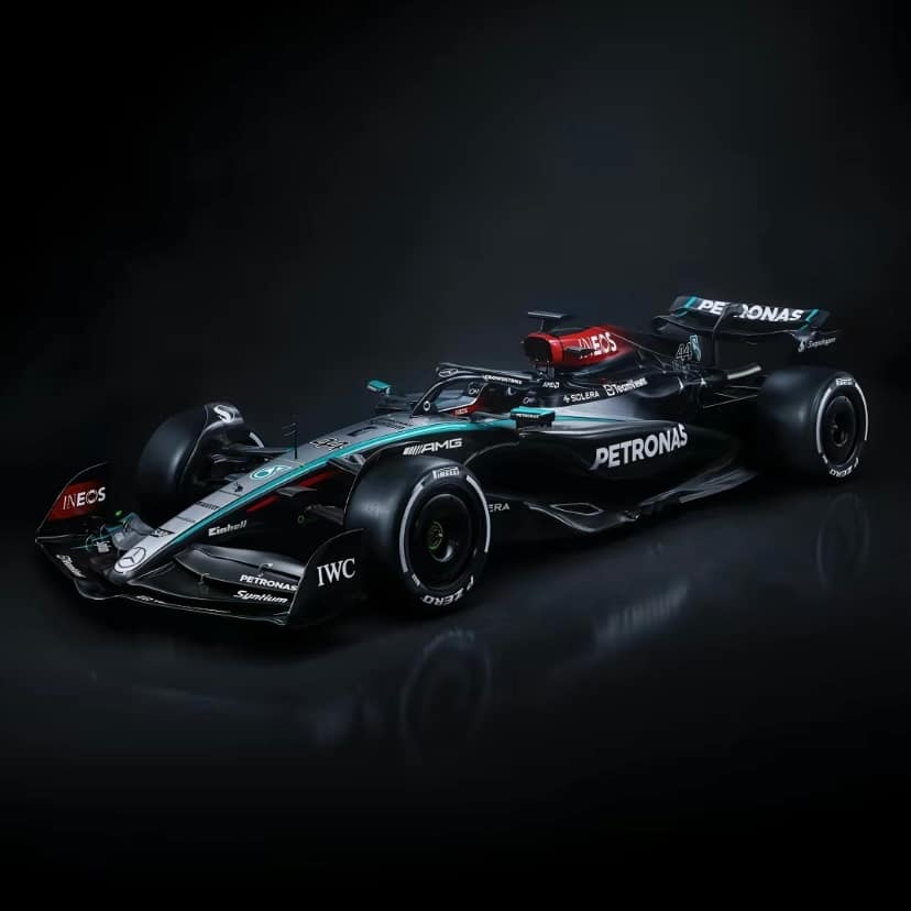merdeces-f1-car-w15-04